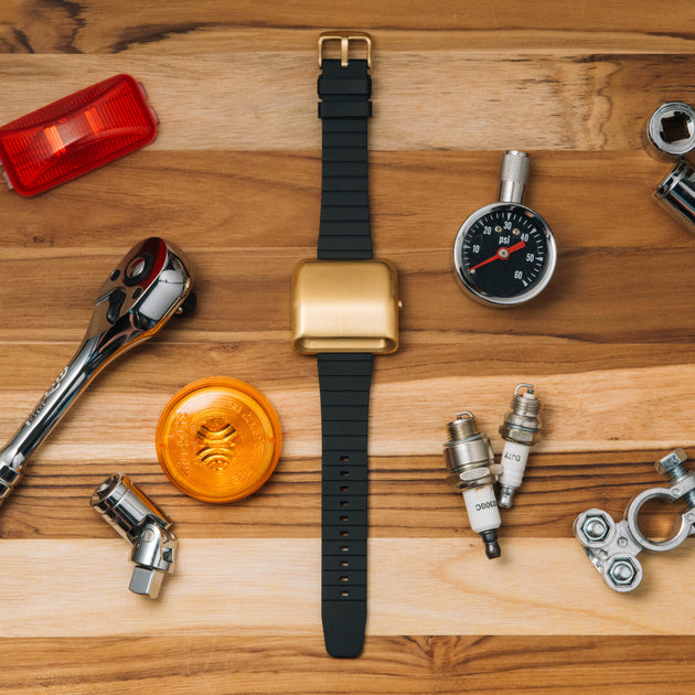 California Watch Co. PCH Driver Jump Hour Gold Black | Watches.com