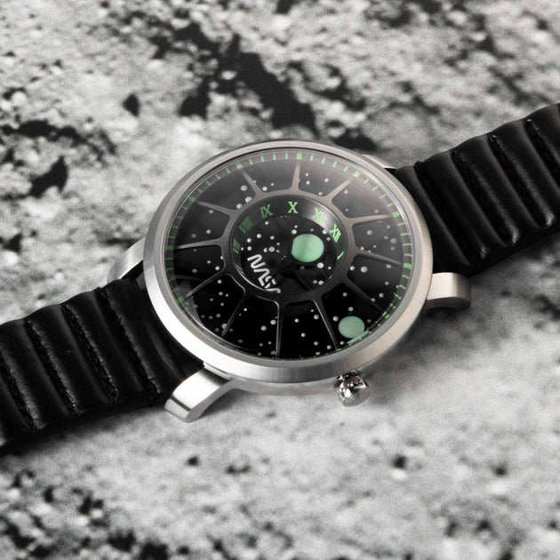 星 Xeric Trappist-1 NASA Edition Command Module | Watches.com