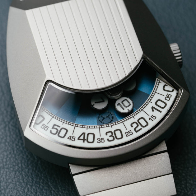 Xeric Retronaut Automatic Wandering Hour | Watches.com