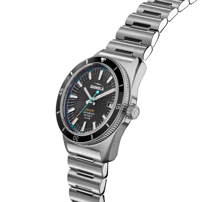 Shinola Duck Automatic 9085 38mm Black angled shot picture