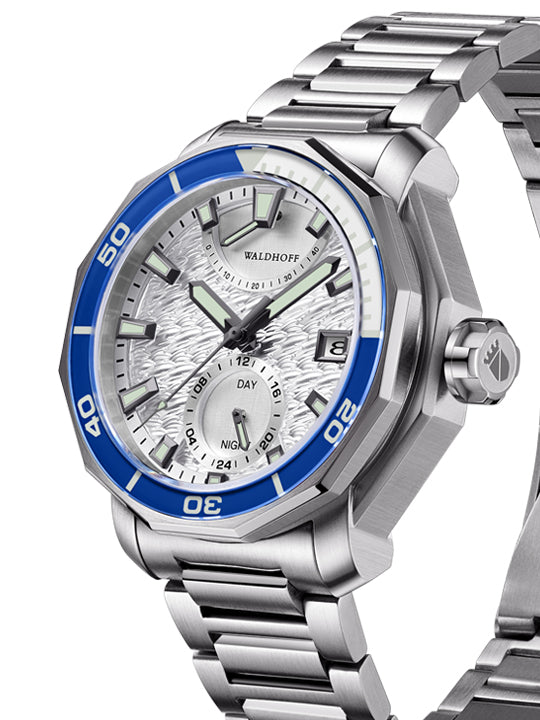 Manufaktur Waldhoff Seawolf II Silver angled shot picture