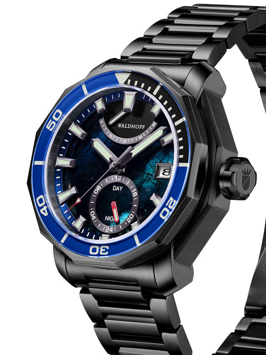 Manufaktur Waldhoff Seawolf II Labradorite angled shot picture