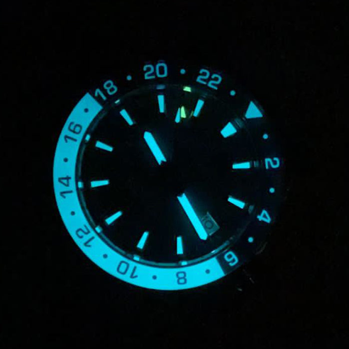 Waldhoff Atlas GMT Automatic North Sea angled shot picture