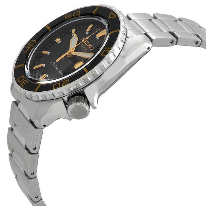 Seiko 5 Sports SKX Black Gold SS angled shot picture