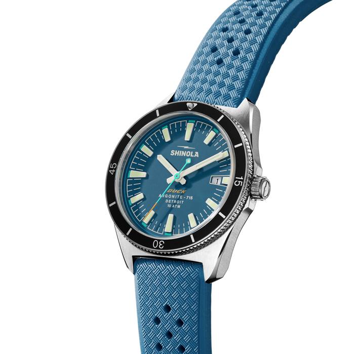 Shinola Duck 1040 40mm Blue angled shot picture