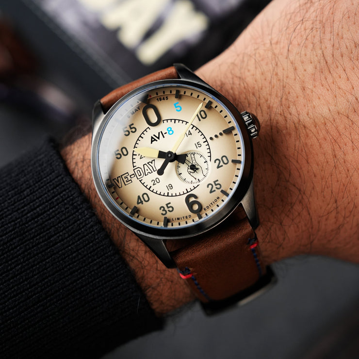 AVI-8 Spitfire Type 300 Automatic VE-Day 80th Limited Edition Valour Canvas