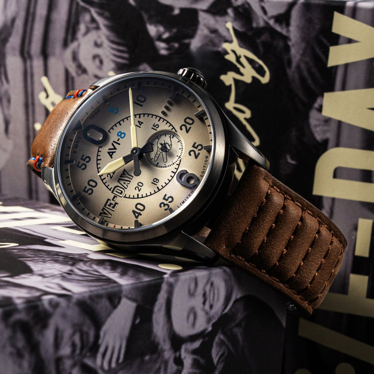 AVI-8 Spitfire Type 300 Automatic VE-Day 80th Limited Edition Valour Canvas