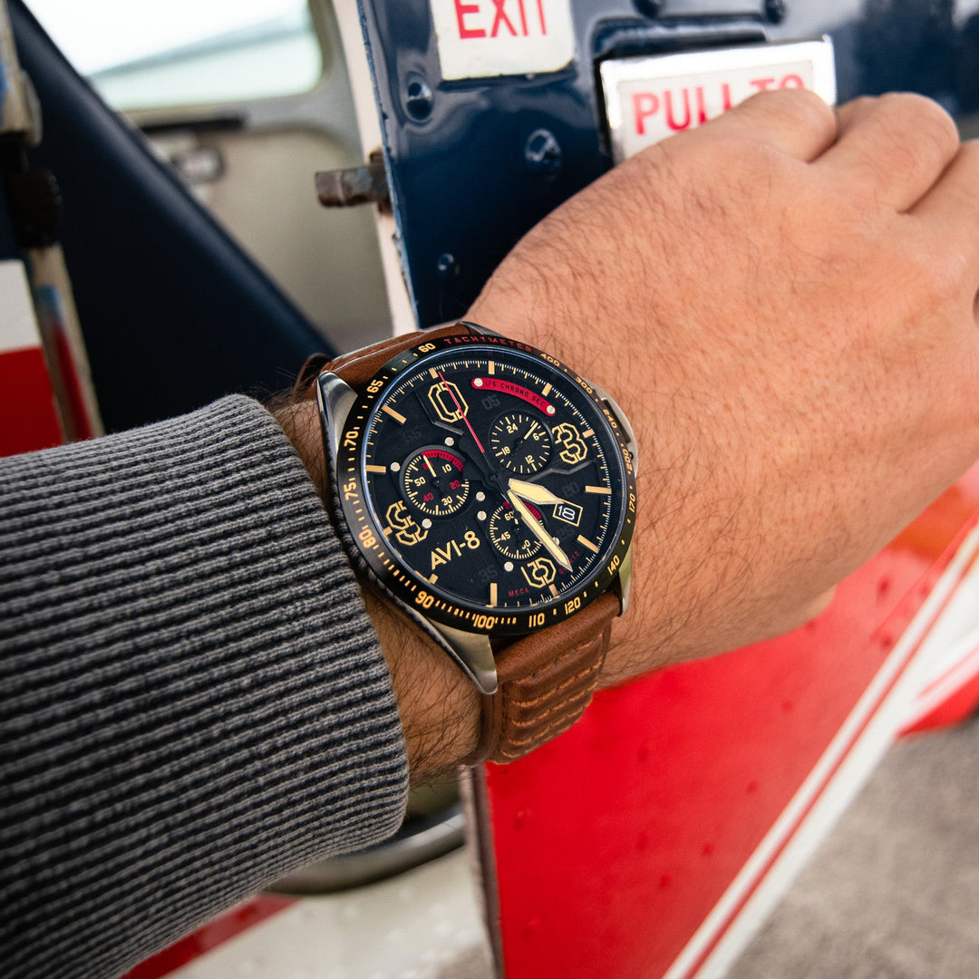 AV-4077-02-MS-pilotdownunder-