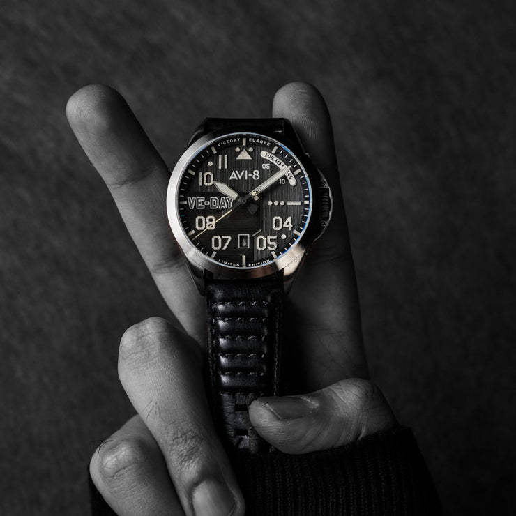 AVI-8 P-51 Mustang Patriot Automatic VE-Day 80th Limited Edition Victory Shadow