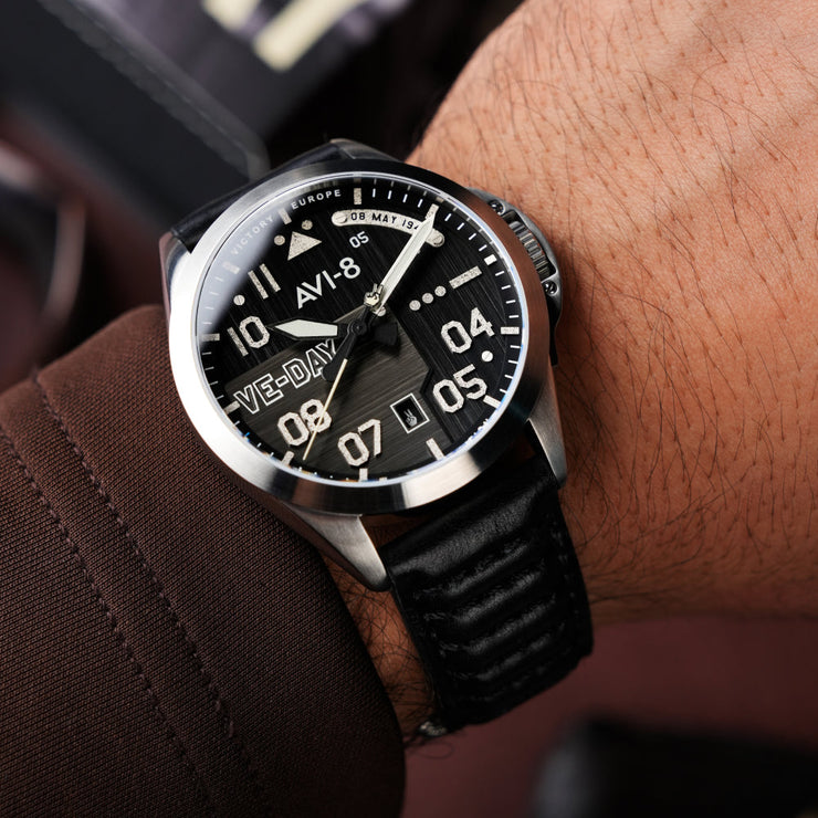 AVI-8 P-51 Mustang Patriot Automatic VE-Day 80th Limited Edition Victory Shadow