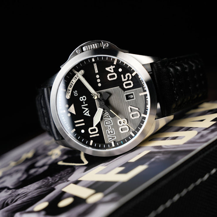AVI-8 P-51 Mustang Patriot Automatic VE-Day 80th Limited Edition Victory Shadow