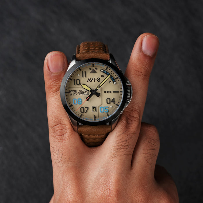 AVI-8 P-51 Mustang Patriot Automatic VE-Day 80th Limited Edition Victory Cream angled shot picture