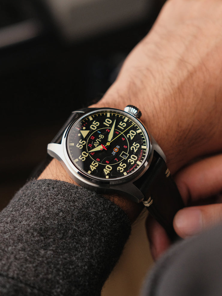 コカコーラ　AQUARIUS 腕時計 AVI-8 Hawker Hurricane Clowes Automatic Kenley | Watches.com