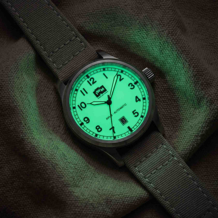 AVI-8 Flyboy Engineer Automatic Imperial War Museums Fieldmaster Edition Service Steel angled shot picture