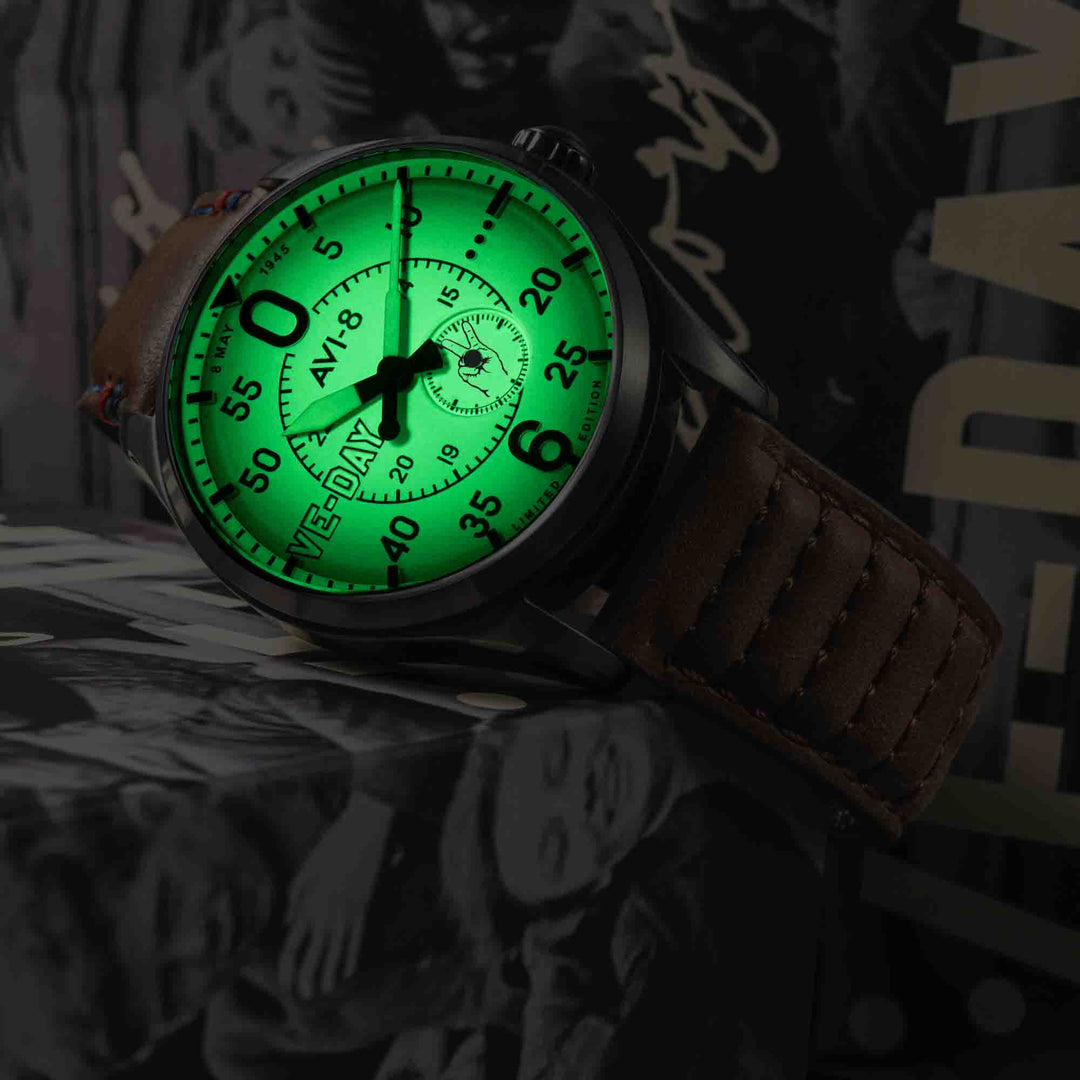 アリソン・ヴォート Allyson Vought デビットウィラードソン AVI-8 Spitfire Type 300 VE-Day 80th LE Valour Canvas Watch #AV-4073-02