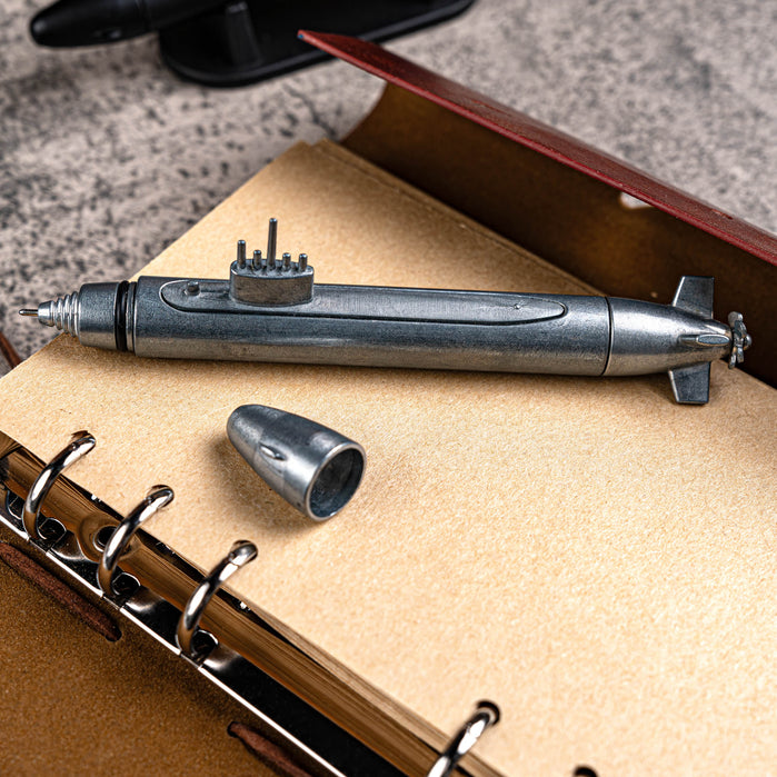 Ballast Valiant Regulator Automatic Silver Black angled shot picture