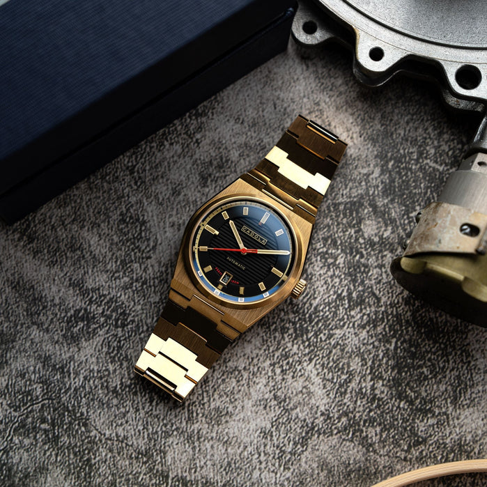 Cadola Lydden Hill Automatic Grille Gold angled shot picture