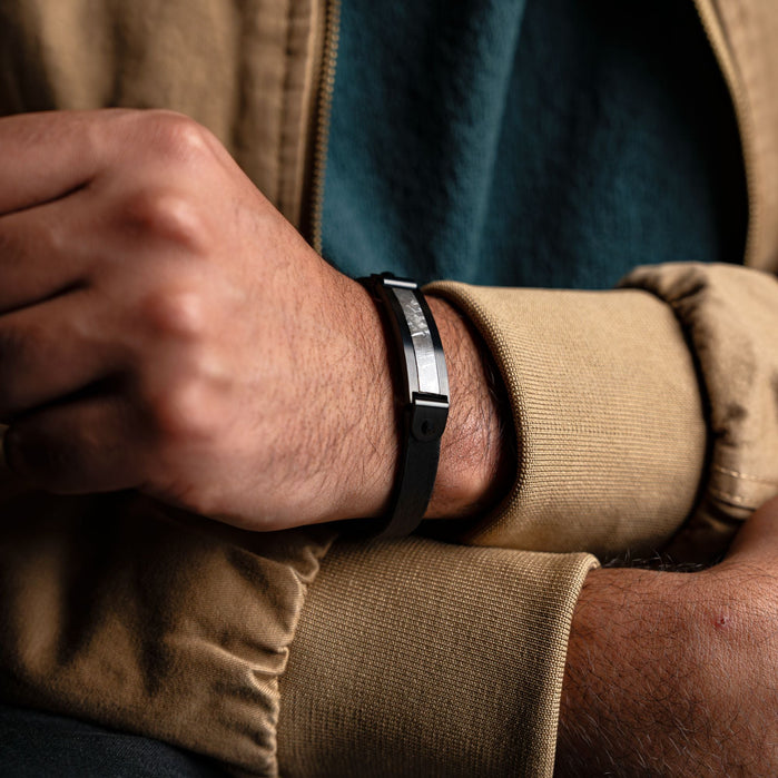 Duxot Vezeto Leather Bracelet Raven Black Meteorite angled shot picture