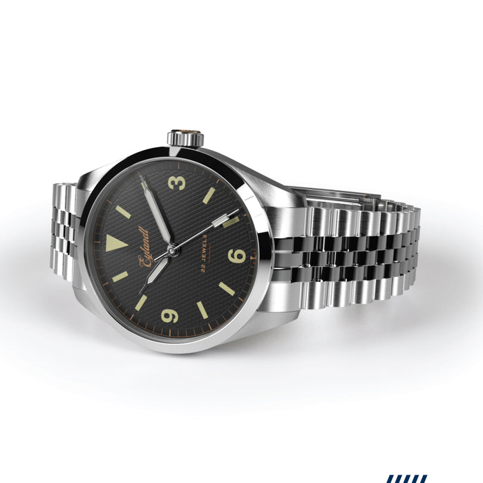Hemel Valiant Automatic Black SS angled shot picture