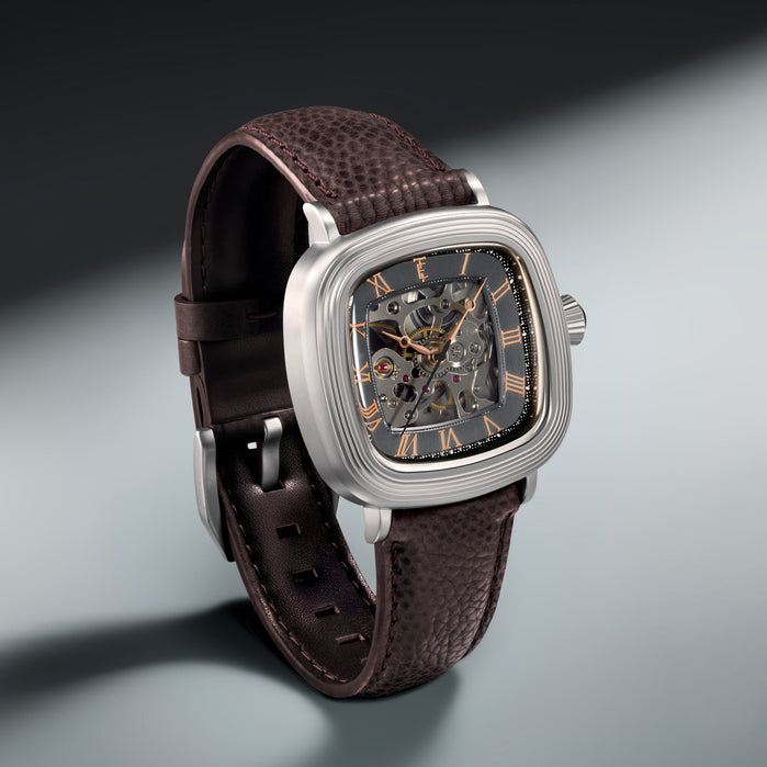 Thomas Earnshaw Heritage Chester Skeleton Automatic Onyx Gauge angled shot picture