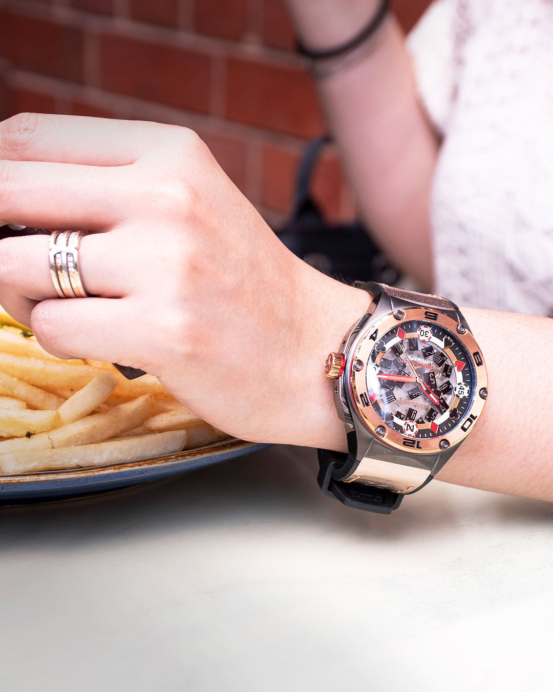 エルセーヌ　NEWパワフルショッキングショット Nsquare Casino Royale Automatic 45mm Rose Gold Limited Edition