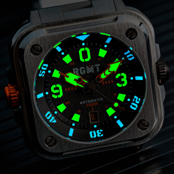 RGMT Pershing Automatic Command Black