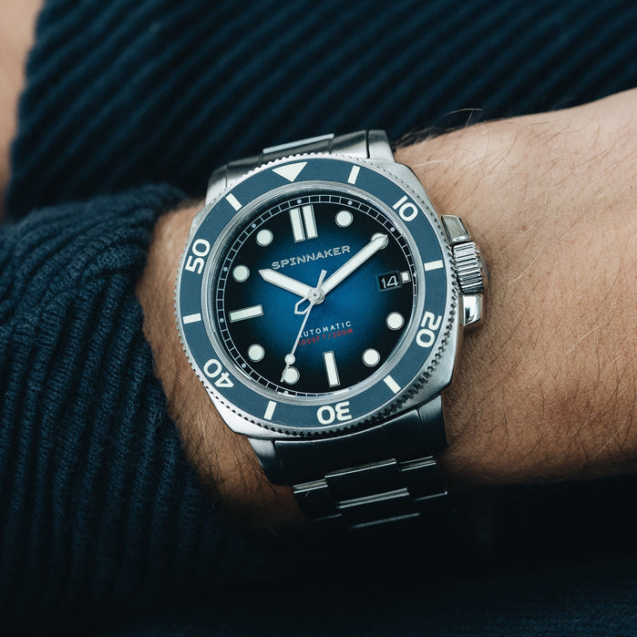 Hull Diver Automatic Liberty Blue angled shot picture