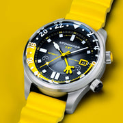 Spinnaker Bradner GMT Automatic SpongeBob SquarePants Bubbly Grins Limited Edition Spongebob Yellow