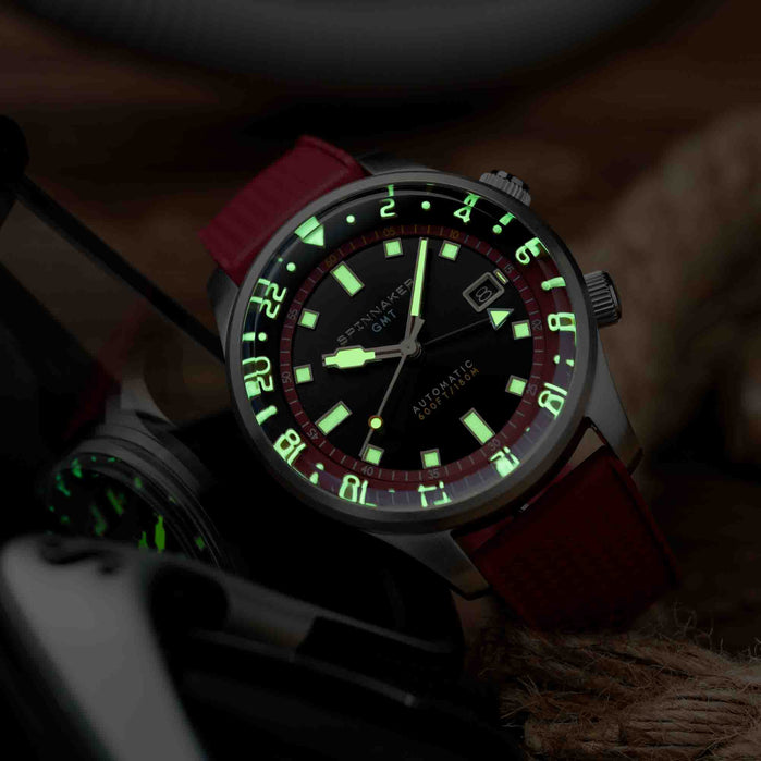 Spinnaker Bradner GMT Automatic Sombre Red angled shot picture