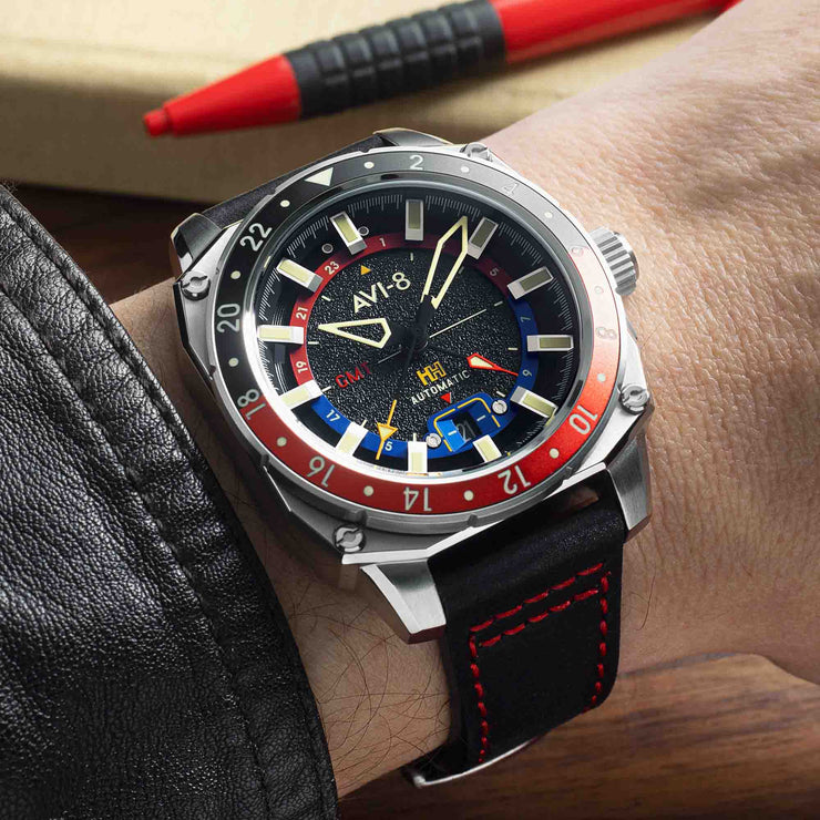 AVI-8 Hawker Hunter Atlas GMT Automatic Devil Black