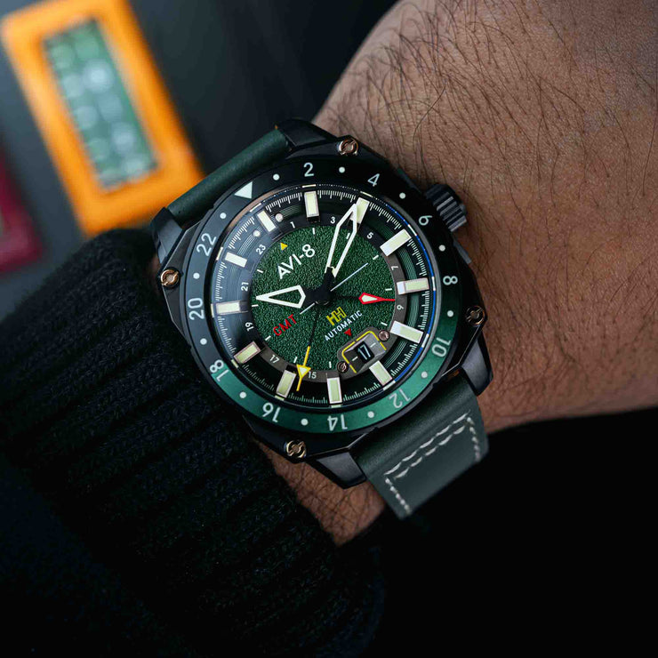 AVI-8 Hawker Hunter Atlas GMT Automatic Amazon Green