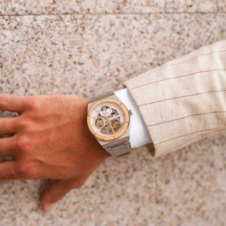 Thomas Earnshaw Discovery Drake Dual Time Automatic White Gold