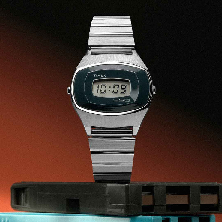 Timex Q 1975 SSQ Digital Reissue 38mm Black SS