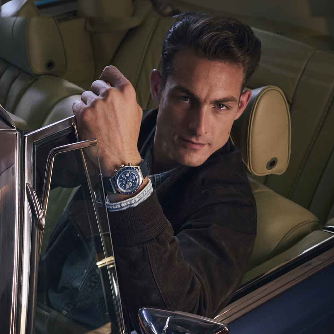 Timex Q Chronograph 40mm Blue | Watches.com