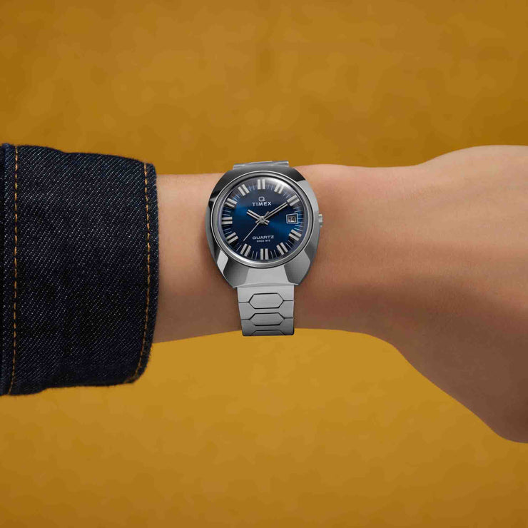 Timex Q 1972 Time Machine Reissue 39mm Blue Sunray SS