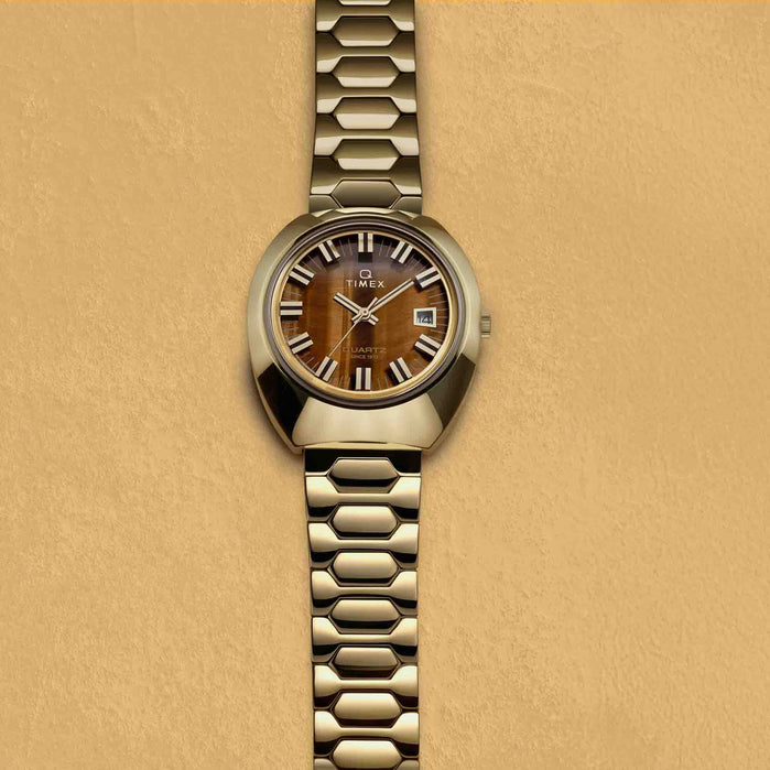 Timex Q 1972 Time Machine Reissue 39mm Tigers Eye SS angled shot picture