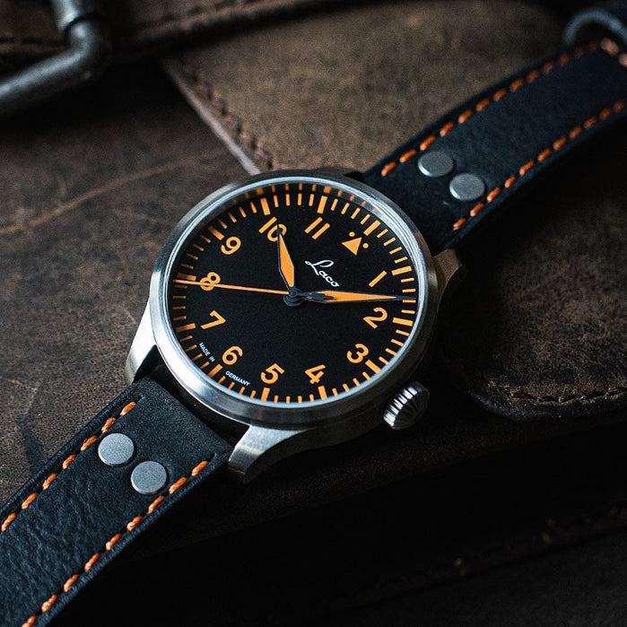 Laco Neapal 39mm Automatic Black angled shot picture