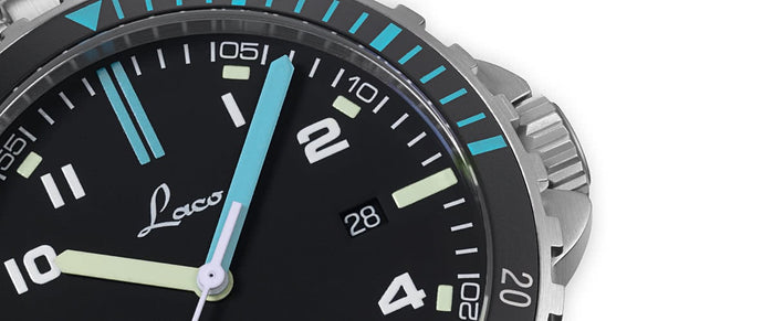 Laco Sport Squad Scorpion Series Atlantik 42 RB Black Dial angled shot picture