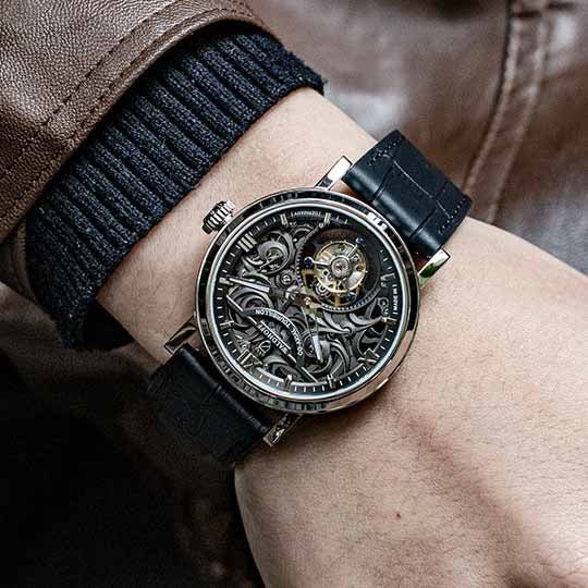 Manufaktur Waldhoff Metropolis Obsidian Black – Watches.com