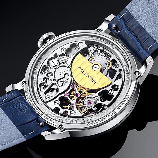 Manufaktur Waldhoff 腕時計 MWF05 BM Mike Manufaktur Waldhoff Pioneer Automatic Royal Blue – Watches.com