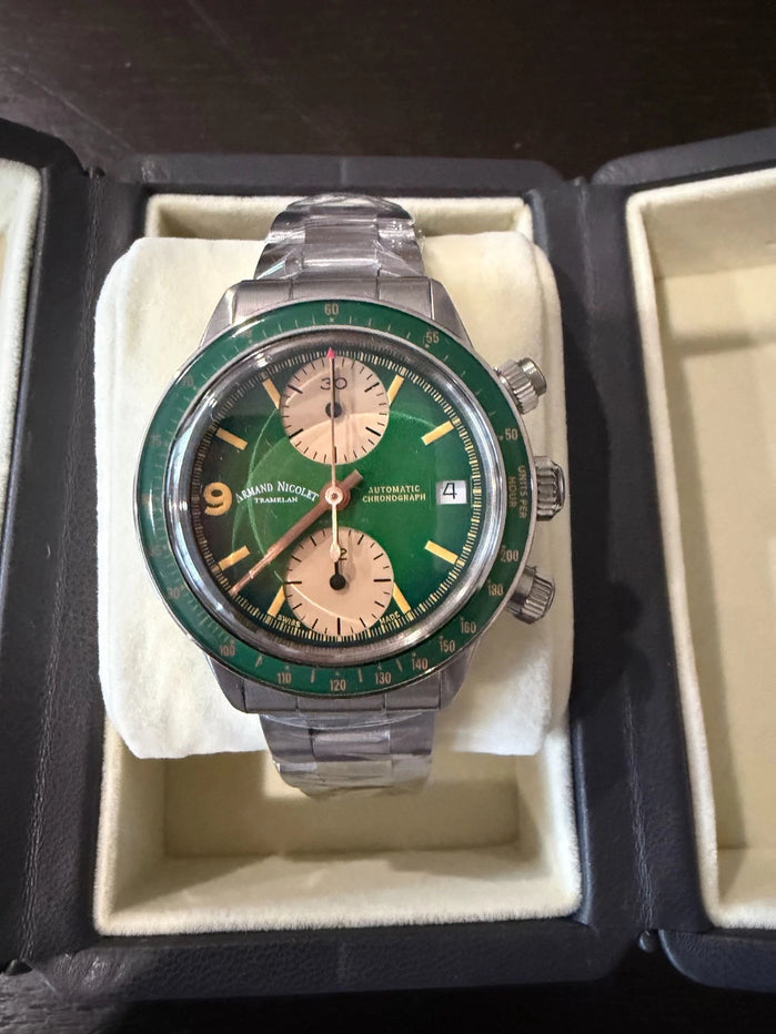 Armand Nicolet VS1 Swiss Automatic SS Green angled shot picture