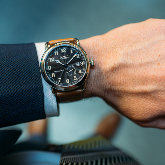 Szanto Automatic Officer Classic Round 6302 angled shot picture