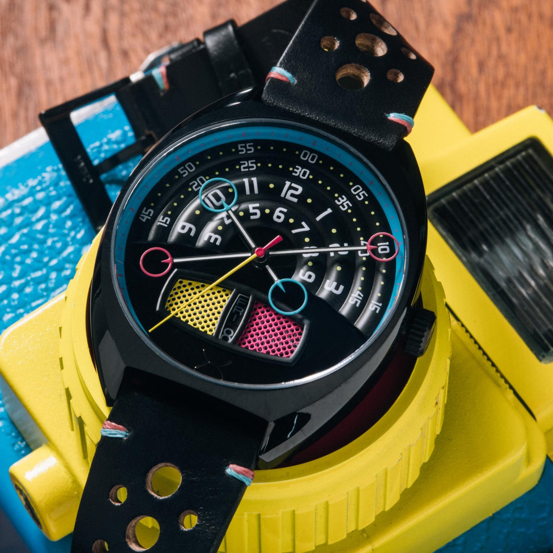 限定盤TheHigherIntelligenceAgencyColourform Xeric Halograph III Automatic CMYK | Xeric.com – Watches.com