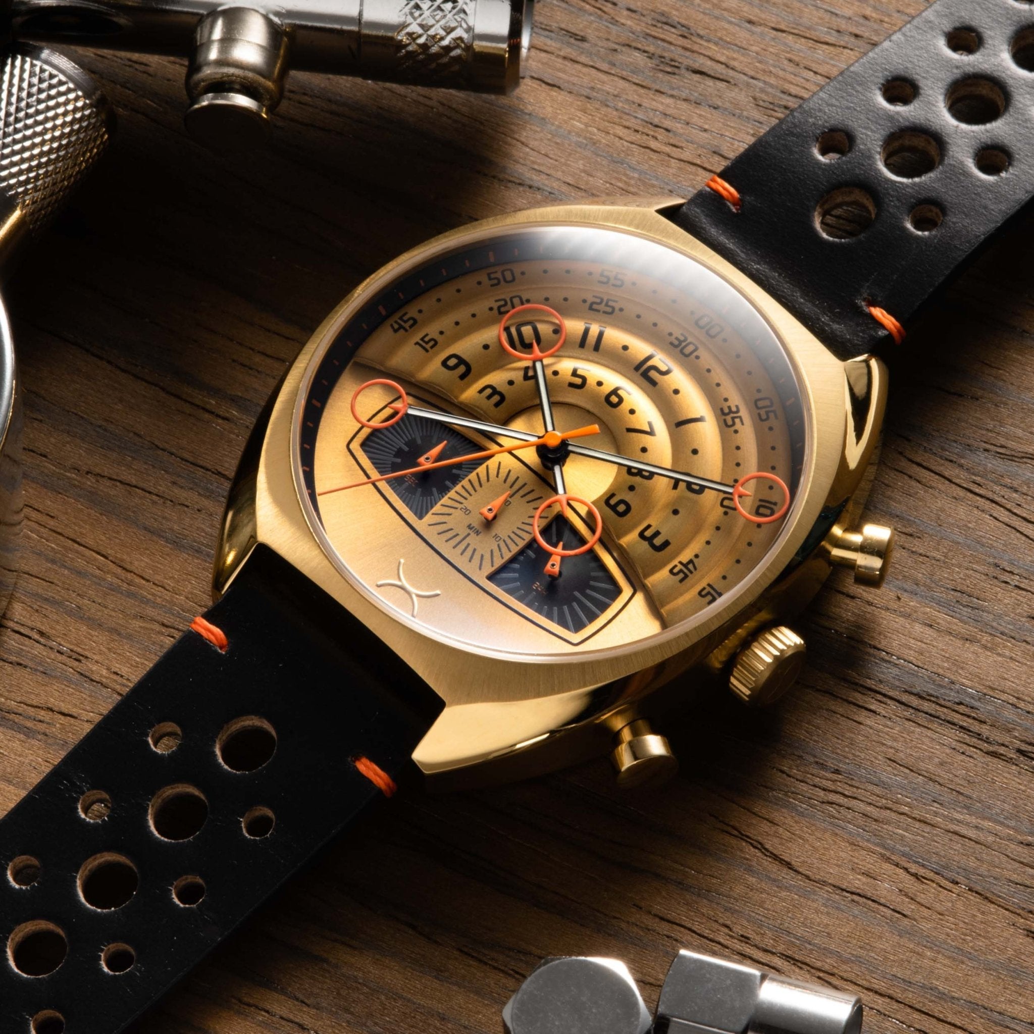 Xeric Halograph III Chrono Vintage Gold | Xeric.com – Watches.com