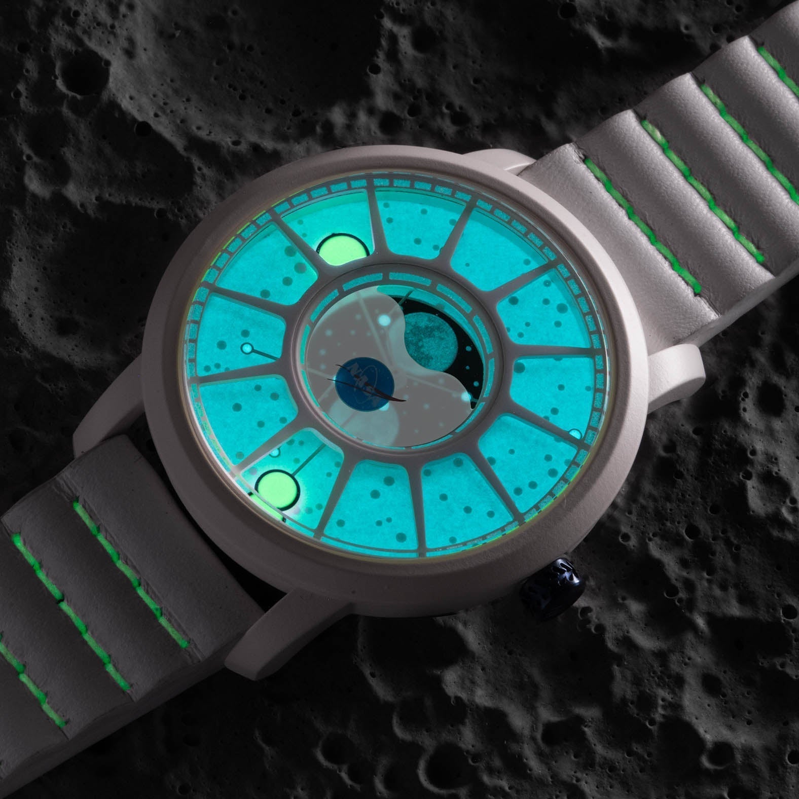 Xeric NASA Apollo 15 American Moonphase Lunar Rover | Watches.com