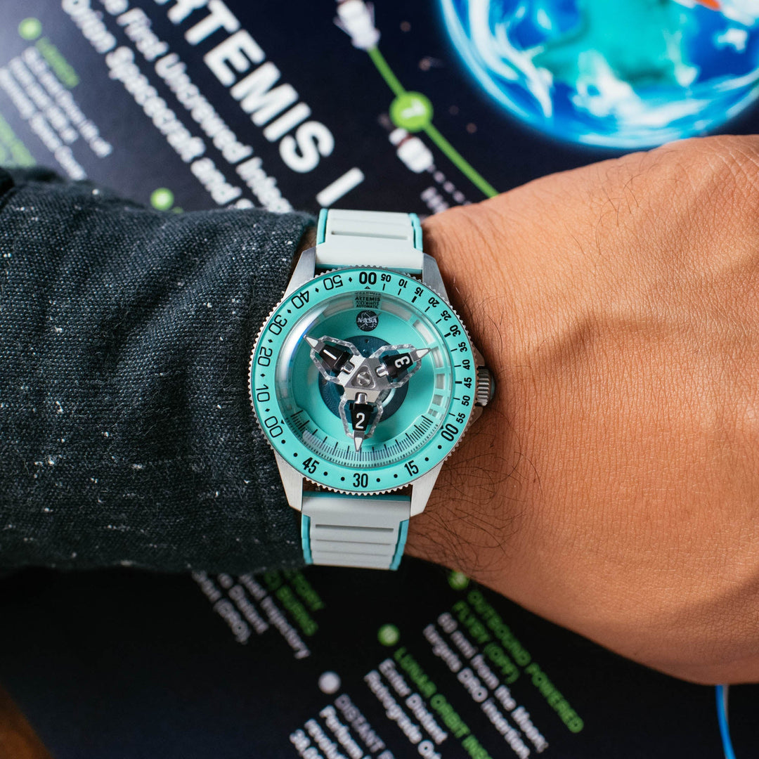 Xeric NASA Artemis Tumbler Automatic Splashdown | Watches.com