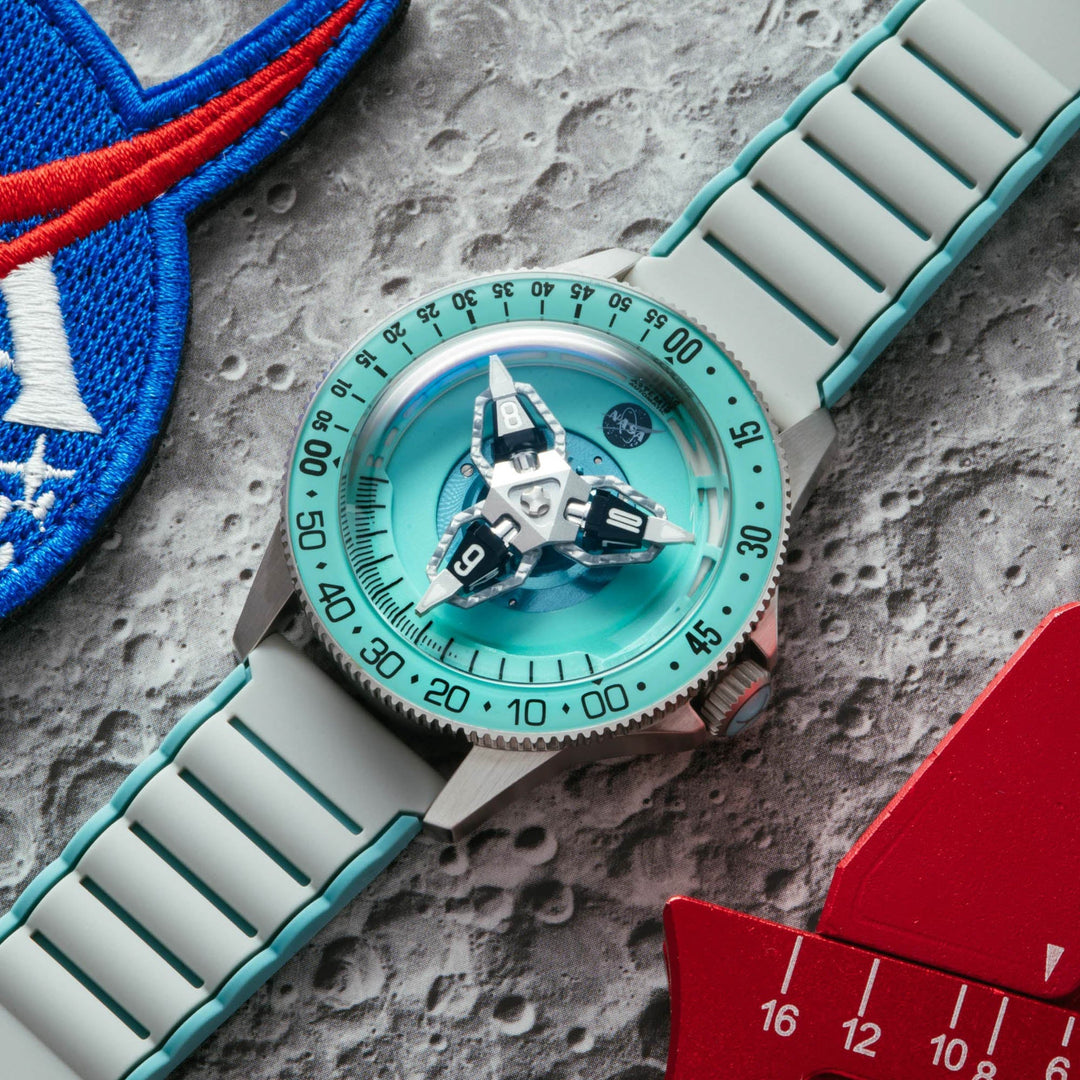Xeric NASA Artemis Tumbler Automatic Splashdown | Watches.com