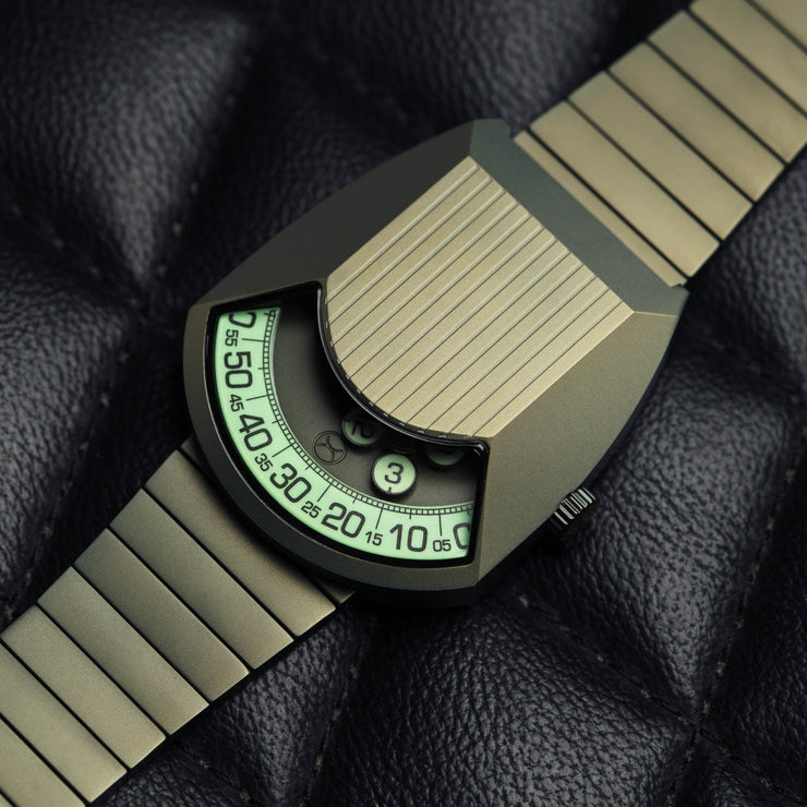 Retronaut Automatic Wandering Hour Matte Green | Xeric.com – Watches.com