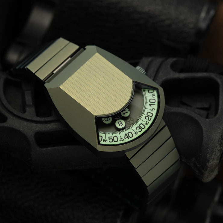 Retronaut Automatic Wandering Hour Matte Green | Xeric.com – Watches.com