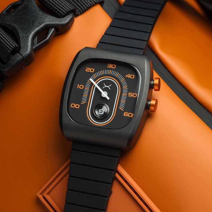 Retroscope Jump Hour Black Orange | Xeric.com – Watches.com